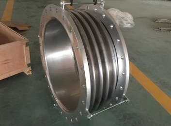 非金属柔性补偿器：集多向补偿与耐腐蚀等特性于一身，适用于热风及烟尘管道