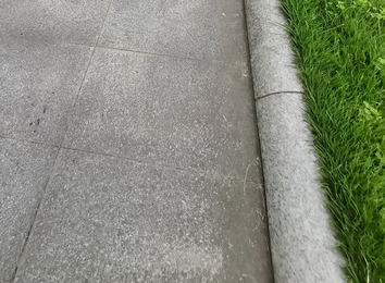 山东省日照市五莲县厂家直营：背靠五莲红和五莲花矿山群，加工五莲红、五莲花等多种石材