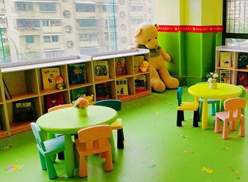 用童话故事开启宝贝心灵之窗，引领宝贝以真诚之心相互交流，感受温暖与美好