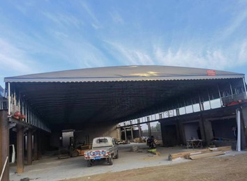 多功能推拉篷：适用于公司临时仓储、大排档等多地，可推拉伸缩，操作方便还省空间