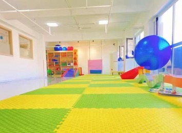 消除特殊儿童的‘特殊’标签，营造关爱环境，助力他们度过特殊时期，健康快乐成长