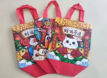国潮包装袋来袭！潮流外型设计，融入中国特定元素图案，引领包装新时尚