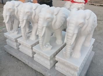 栩栩如生的艺术杰作，经精雕细琢打造，兼具美观与坚固特质，魅力非凡！
