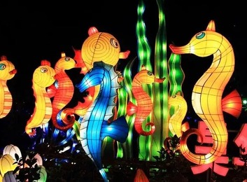 联盛彩灯工艺20多年专注彩灯制作，全国承接大型灯会灯展策划等业务，个性定制按时交工！