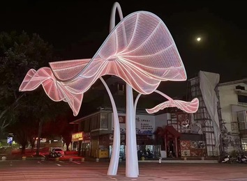 雕塑照明设计：考虑位置、特征与灯具关系，融入环境并打造独特夜间效果
