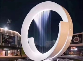 景观雕塑：园林与城市户外景观的艺术之美，涵盖写实与抽象造型，材质多样