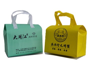 时尚实用外卖袋：冬暖夏凉，适合旅行野餐，珍珠棉覆合铝箔层隔热，可折叠易清洗