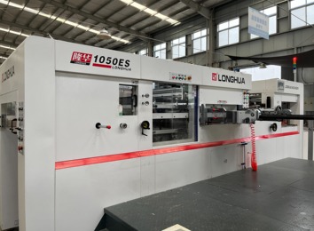 非金属材料、不干胶、EVA等模切、压痕、烫金作业及贴合、自动排废服务