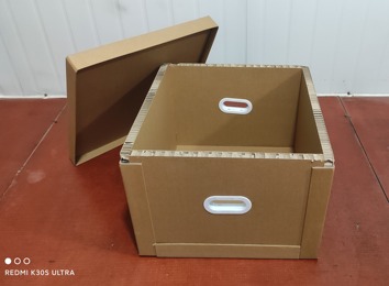 蜂窝纸箱：以蜂窝纸板制就，有多种配置，接口加固，搬运装卸更便利