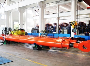 QHLY - 2×2500kN - 9.2m丰满溢流坝启闭机：保障水利工程安全运行的关键设备