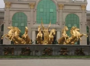 商周起源！铜雕以铜为胚雕刻铸塑，艺术展现造型质感纹饰之美，常用于宗教题材如铜佛像