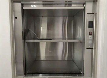 饭店传菜升降机：电动高效传送系统，由电动机、传动系统等构成，实现厨房到餐桌食品饮料输送
