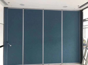 活动隔断：灵活分割空间，集一厅多能一房多用，具备易安装、环保等多特点