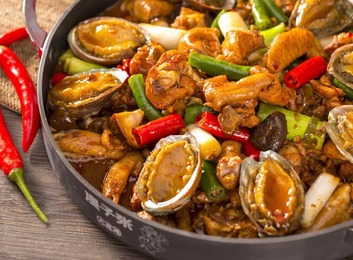 地道口味：承载文化遗产，满足美食渴望，契合健康品质追求与文化传承大势