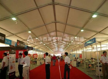 会展活动篷房：款式多样、跨度定制、成本低，兼具实用与环保，适用于各类展览商务活动