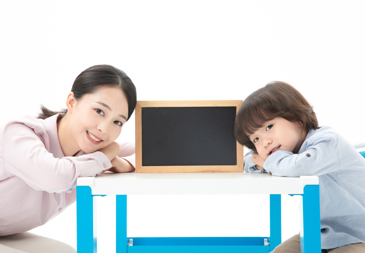 幼师专业毕业生就业前景广阔，可从事幼教、营养、管理及动画设计等多领域工作