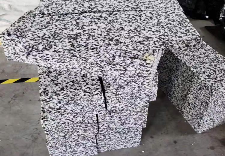 金华市益新海绵制品有限公司：专业生产服装烫台、家具再生、汽车坐垫绵，销售辐射多地