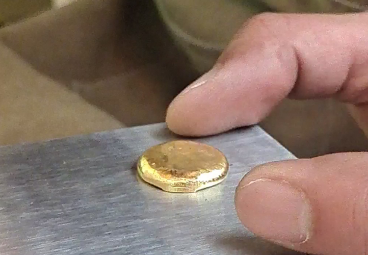 黄金加工：工艺领域将金属与金类锻造增值，拓展应用打造合适金产品