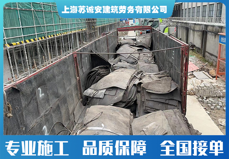金刚砂地坪：工业厂房与物流仓储，橡胶板防护降本、延寿、保安全