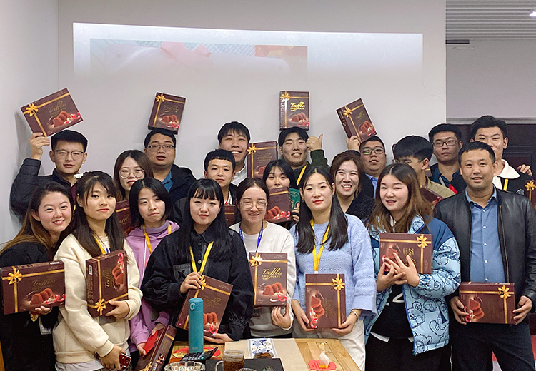亿级流量互联网社交推广平台，符合准入即可投信息流广告，精准定向促订单转化