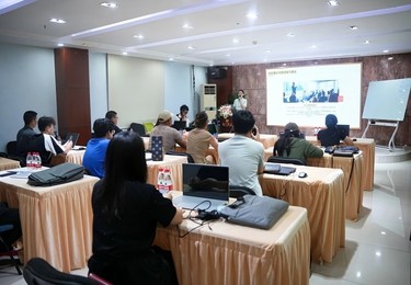 第五届抖音短视频运营策划师训练营圆满结束