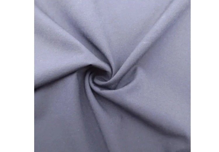 液态钛氨纶与远红外厚运动服面料：高性能氨纶运动服优中之选，增强运动能力调节体温