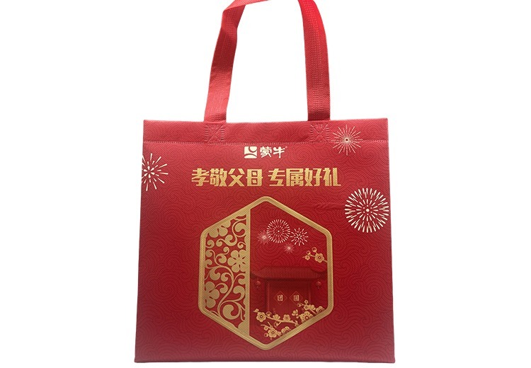 保温无纺布袋：内覆镀铝膜外覆BOPP膜可选，也可无覆膜直接制作实用之选