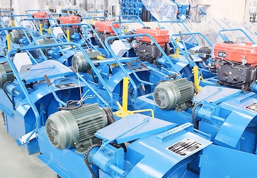 自走电动翻堆拌料机