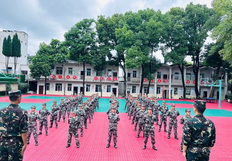 叛逆青少年管教