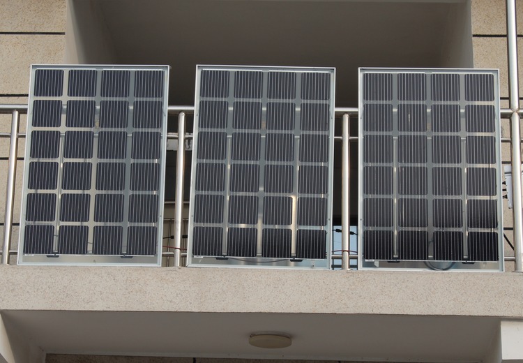 单晶硅透光发电玻璃