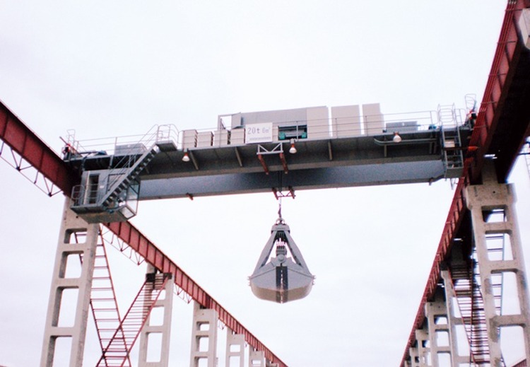 抓斗桥式起重机