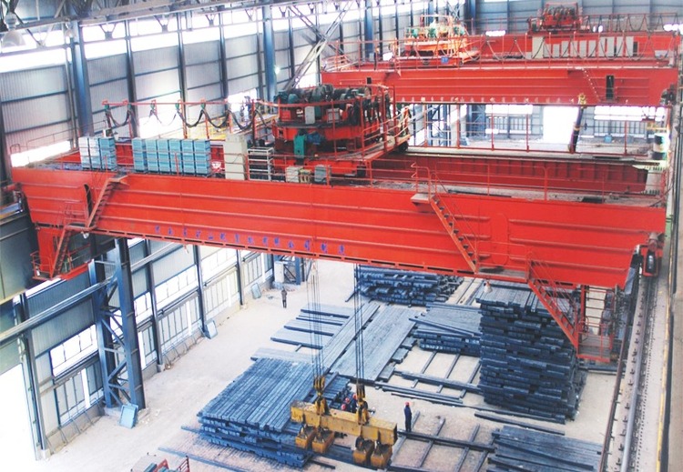 回转挂梁桥式起重机