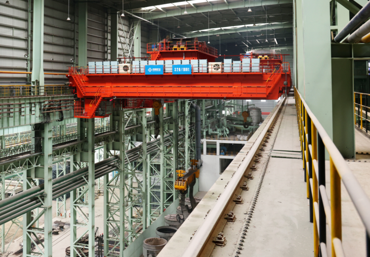 320t四梁铸造起重机