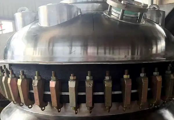 搪玻璃外包设备2