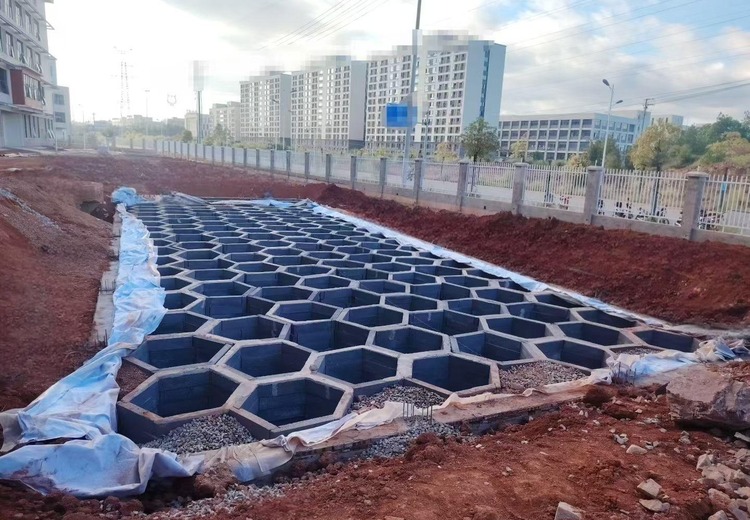 硅砂雨水净化系统