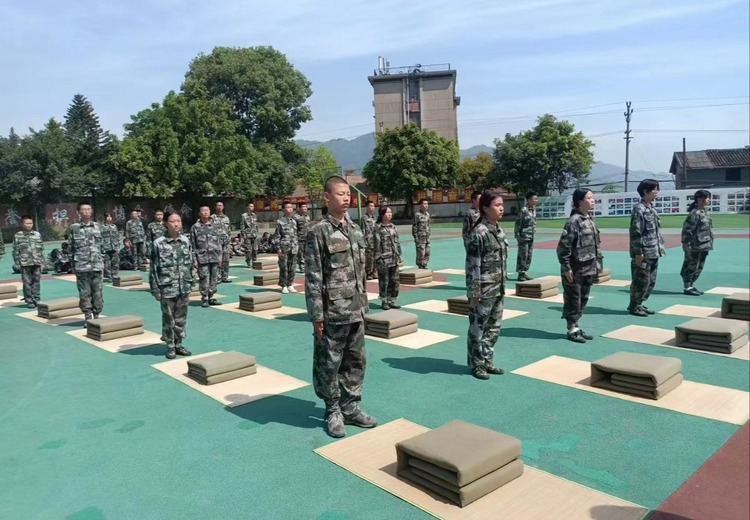 叛逆青少年管教