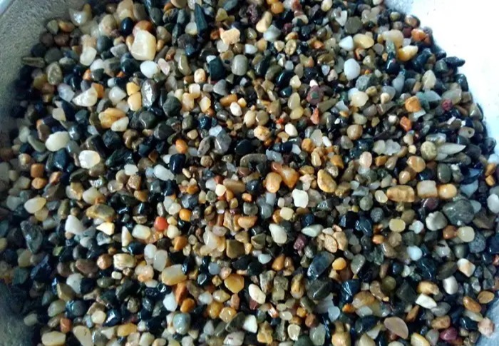 高品质鹅卵石（砾石）滤料：天然筛选水洗，多规格可选，适用于多行业水质处理