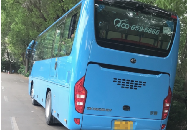 宇通11米客车：24 - 53座灵活布局，柴油动力长途适配，实用经济可靠之选！