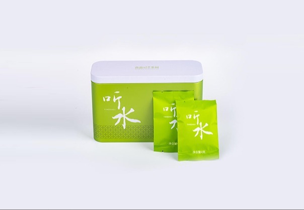 包含多个图片链接的展示，如 c2_20251226113038_31270 等图片精彩呈现