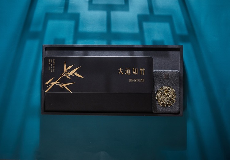 多图展示：四张不同时间的图片，带你领略别样视觉体验，感受独特画面魅力