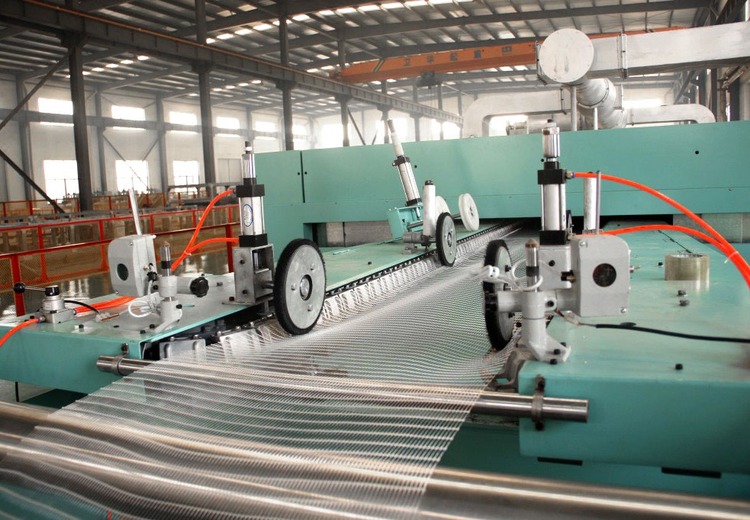 PP塑料双向拉伸网机器