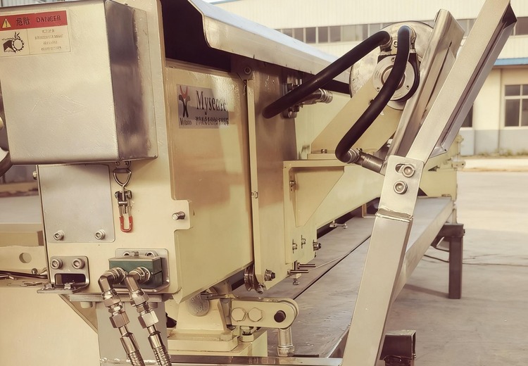 烘干部引纸割刀