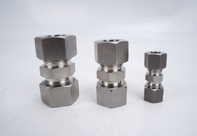 不锈钢卡套接头