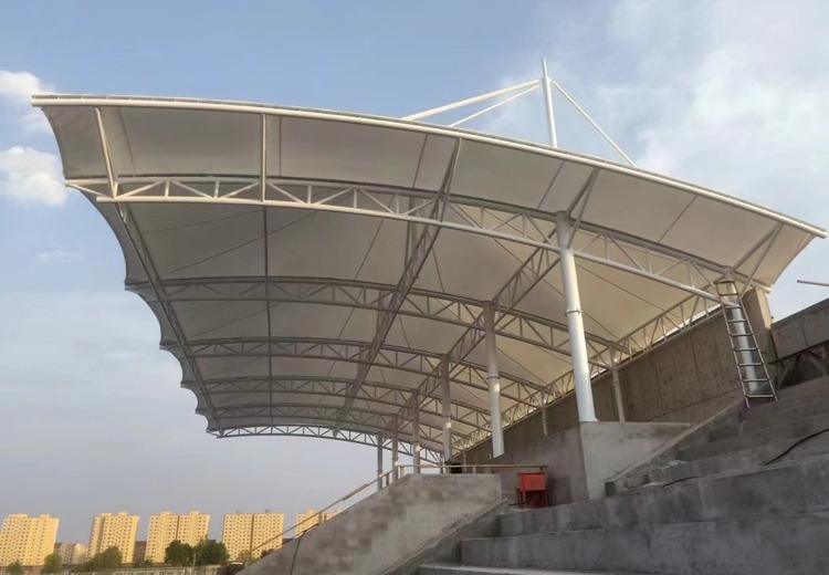 操场膜结构看台