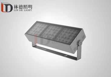 问界3头投光灯