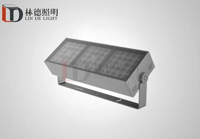 问界3头投光灯