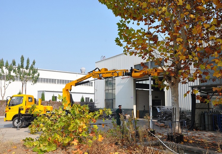 高空伐木车RWQ5040TYHZZ