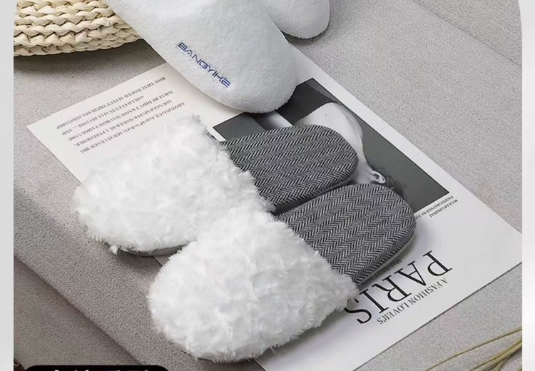 高端毛绒保暖酒店拖鞋