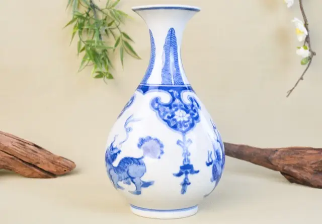清康熙盛世·青花瑞兽纹玉壶春瓶
