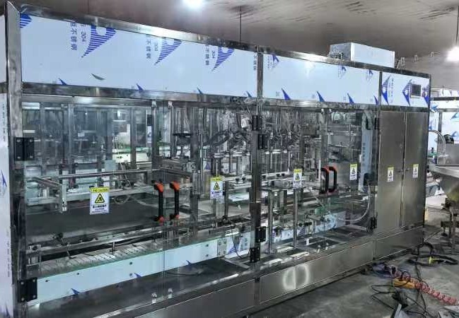 自动称重式灌装机